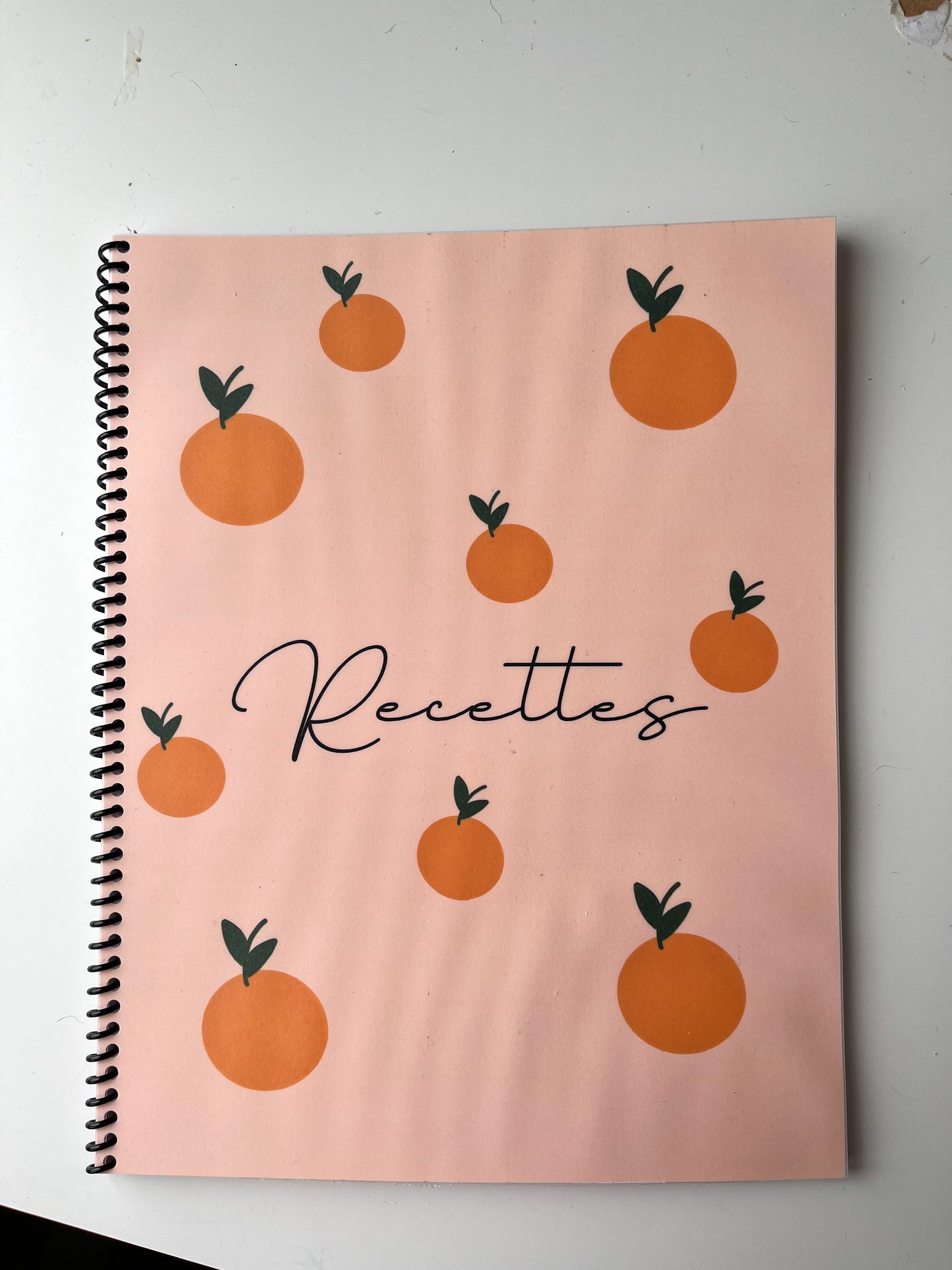 Livre de recettes à remplir - Carnet de cuisine personnalisé pour 80 recettes.
